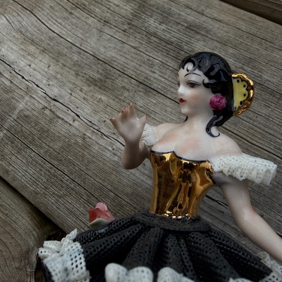 Dresden porcelain lace Spanish/carmen dancer vintage - Picture 14 of 14